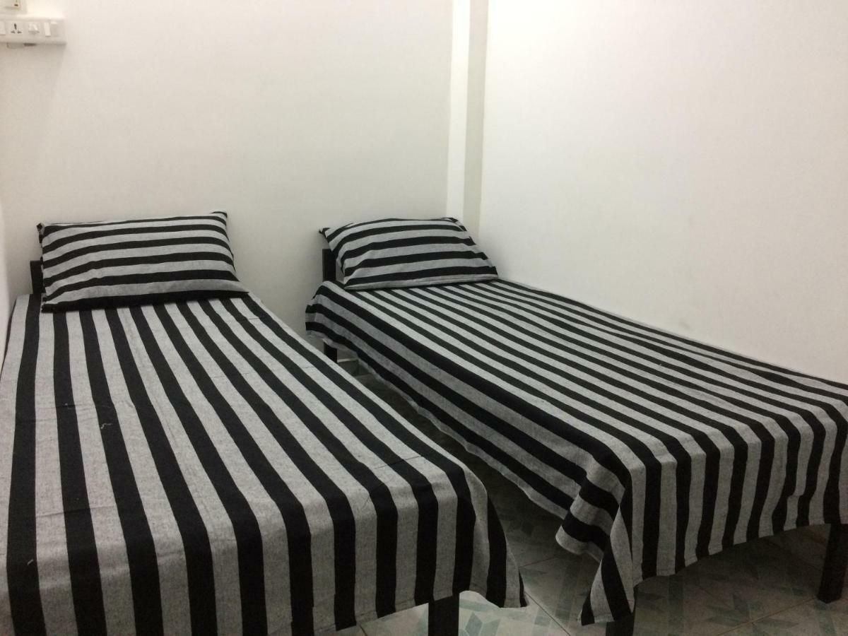 ホテル Rr House コロンボ エクステリア 写真